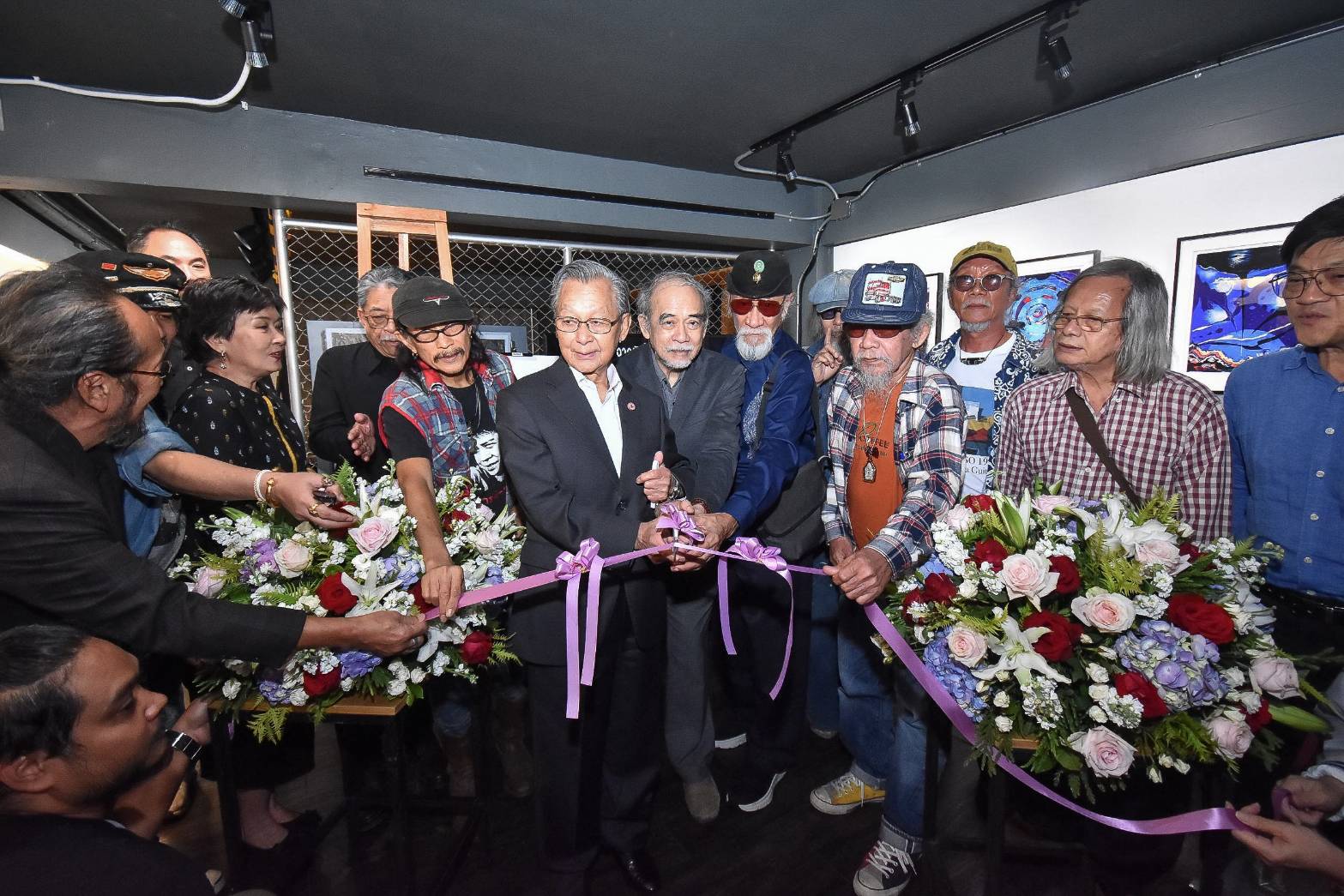 นิทรรศการ “ภาพจำ ฉากนัยใจ” Digital Painting : สุรชัย จันทิมาธร