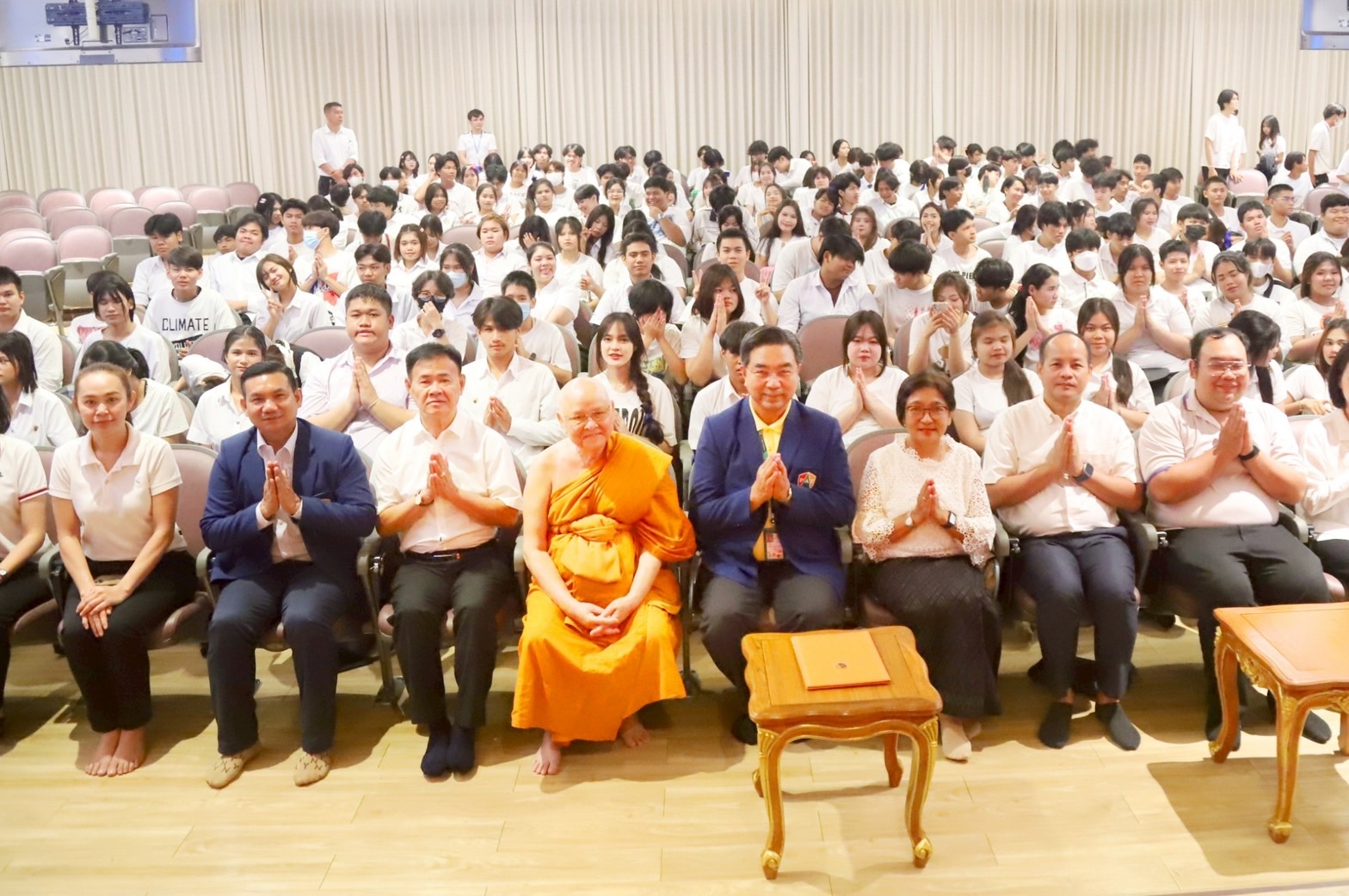 นนทบุรี  วิทยาลัยเทคโนโลยีปัญญาภิวัฒน์จัดโครงการพัฒนาคุณธรรม จริยธรรม
