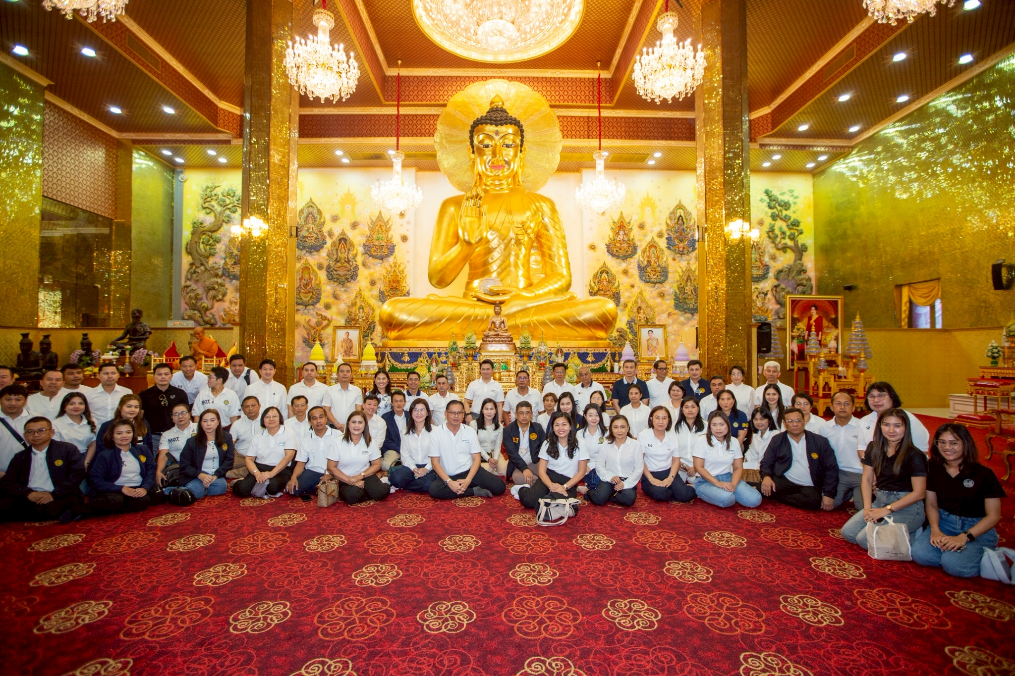 อธิบดีกรมการขนส่งทางบก นำคณะผู้บริหาร ถวายพระพุทธศิริวัดป่าวังศิลา แด่ วัดไผ่ล้อม พระอารามหลวง