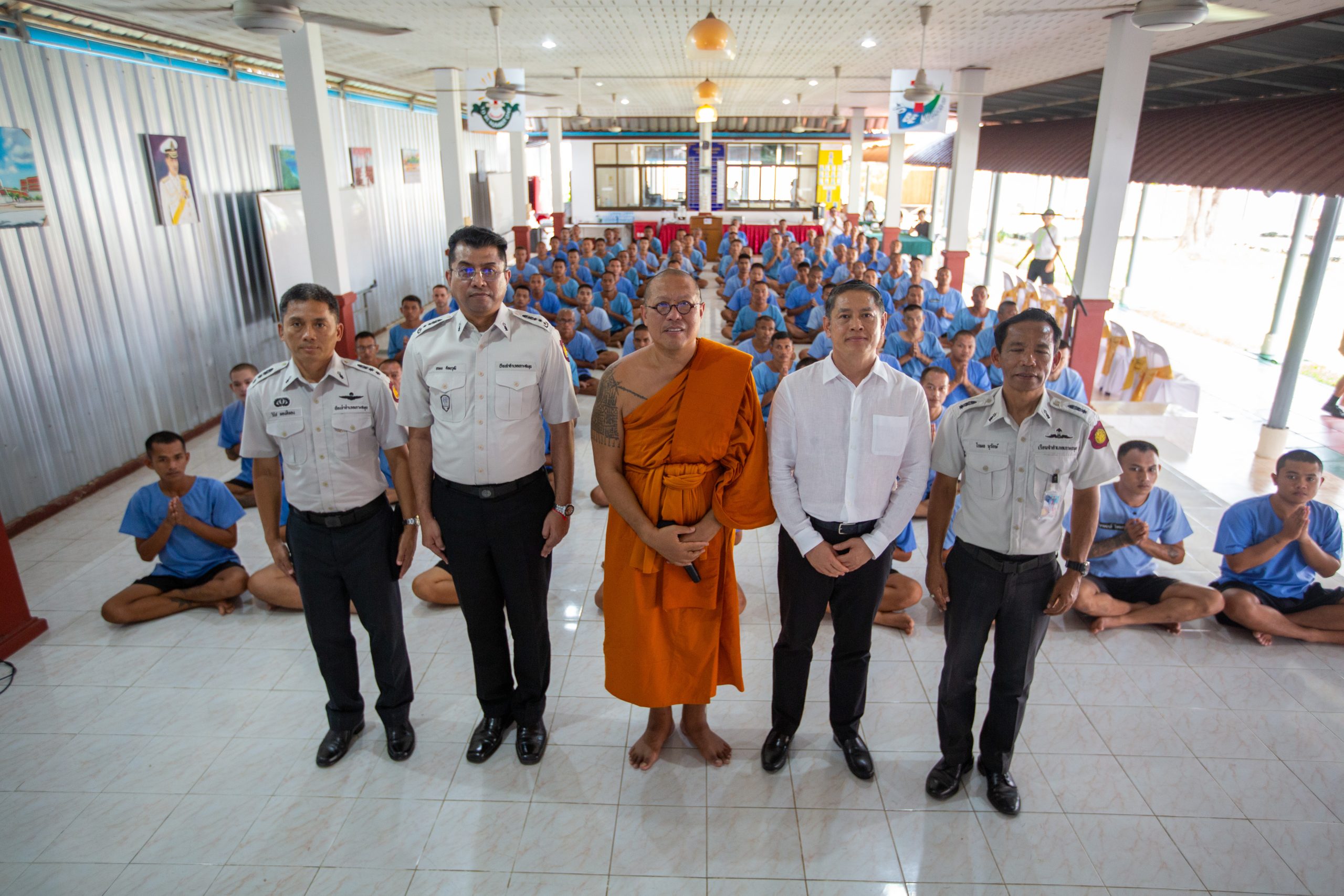 หลวงพี่น้ำฝน เดินทางบรรยายธรรม สร้างปัญญา พัฒนาจิตใจ แก่ผู้ต้องขังเรือนจำเกาะสมุย