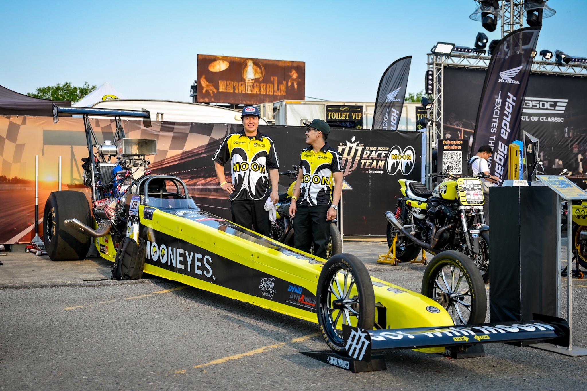 “MOONEYES of Bangkok” ฉลอง10ปี อิมพอร์ต“MOON BUG”รถแข่ง VW Beetle