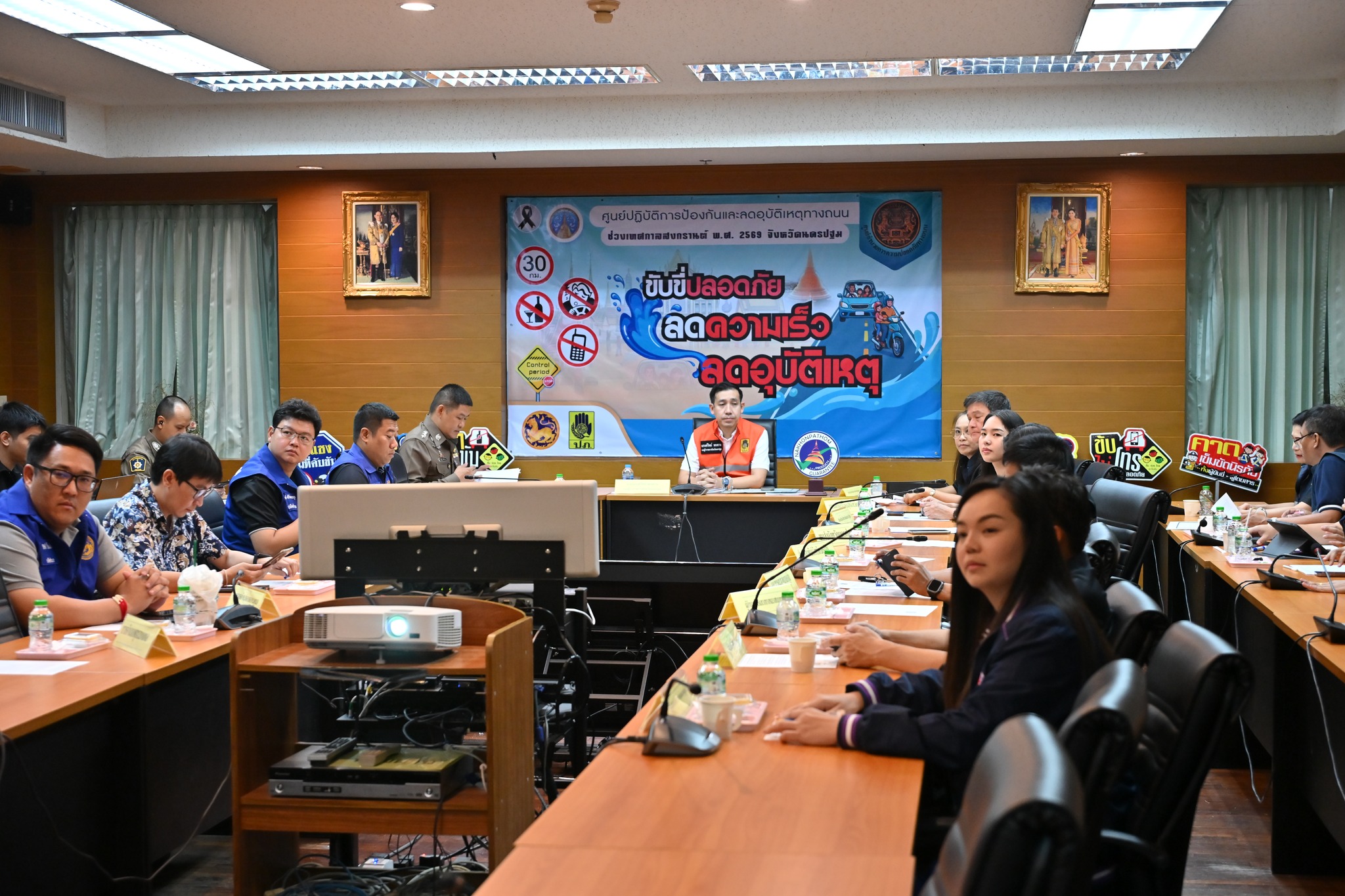 นครปฐม  ช่วงเทศกาลสงกรานต์วันแรกของควบคุมเข้มข้น