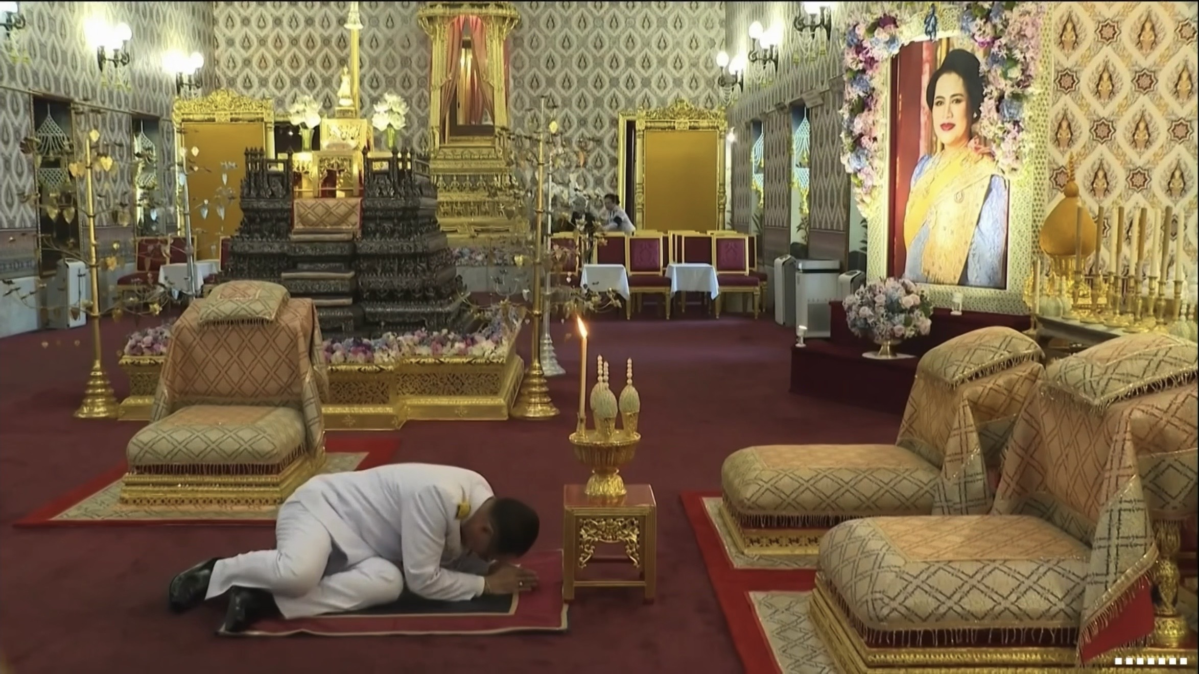 มทร.รัตนโกสินทร์ ร่วมพิธีธรรมสวดพระอภิธรรมพระบรมศพ สมเด็จพระนางเจ้าสิริกิติ์ พระบรมราชชนนีพันปีหลวง