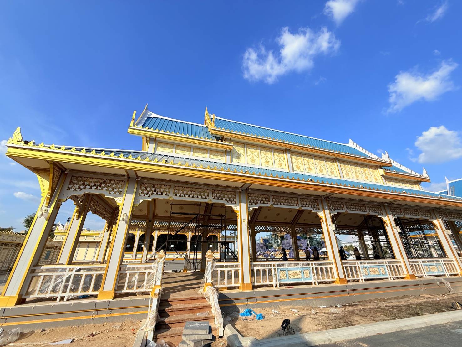 มทร.รัตนโกสินทร์ วิทยาลัยเพาะช่าง ร่วมสร้างสรรค์ผลงานในงานพระเมรุมาศ